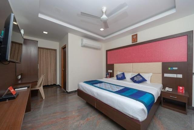 Famous Residency Hotel Tiruchirappalli Bagian luar foto